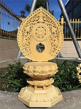 新品　桧木 准胝観音 26cm 仏像木彫り choyi_juntei-kannon